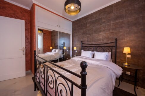 26a9033b-0d66-40be-898e-79c6ba80feb4