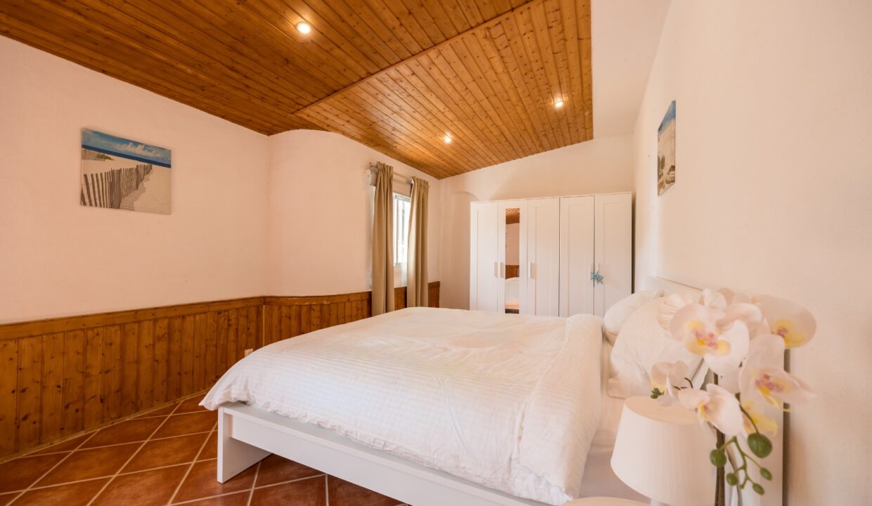 2b451235-a247-4aee-977c-d23e252ec20b