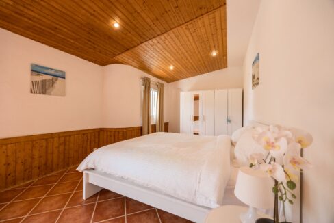 2b451235-a247-4aee-977c-d23e252ec20b