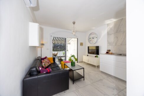 43fd6e6f-ed9e-4bca-be36-d5131bb9fab8