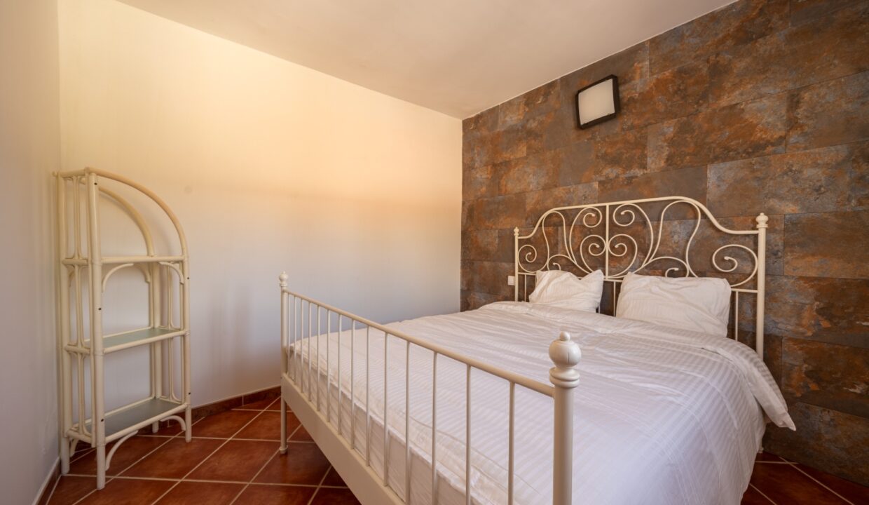 54055977-6ee1-4f17-bbd9-7c08d65d68cf