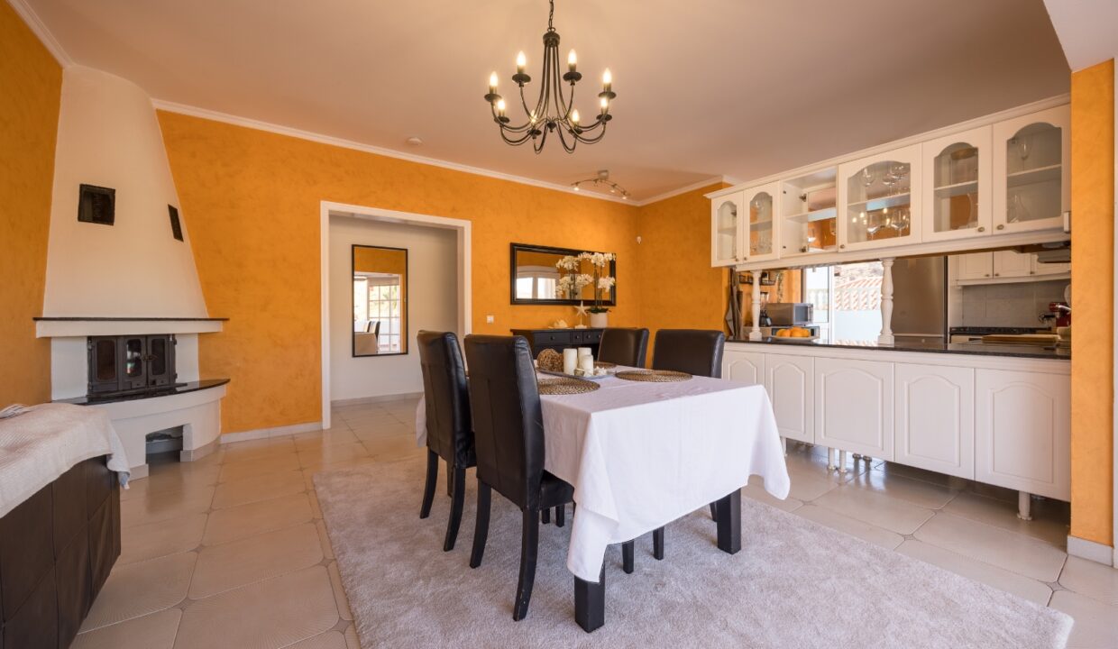 79ca682b-42ab-4605-b4d9-b65fce5f8de6