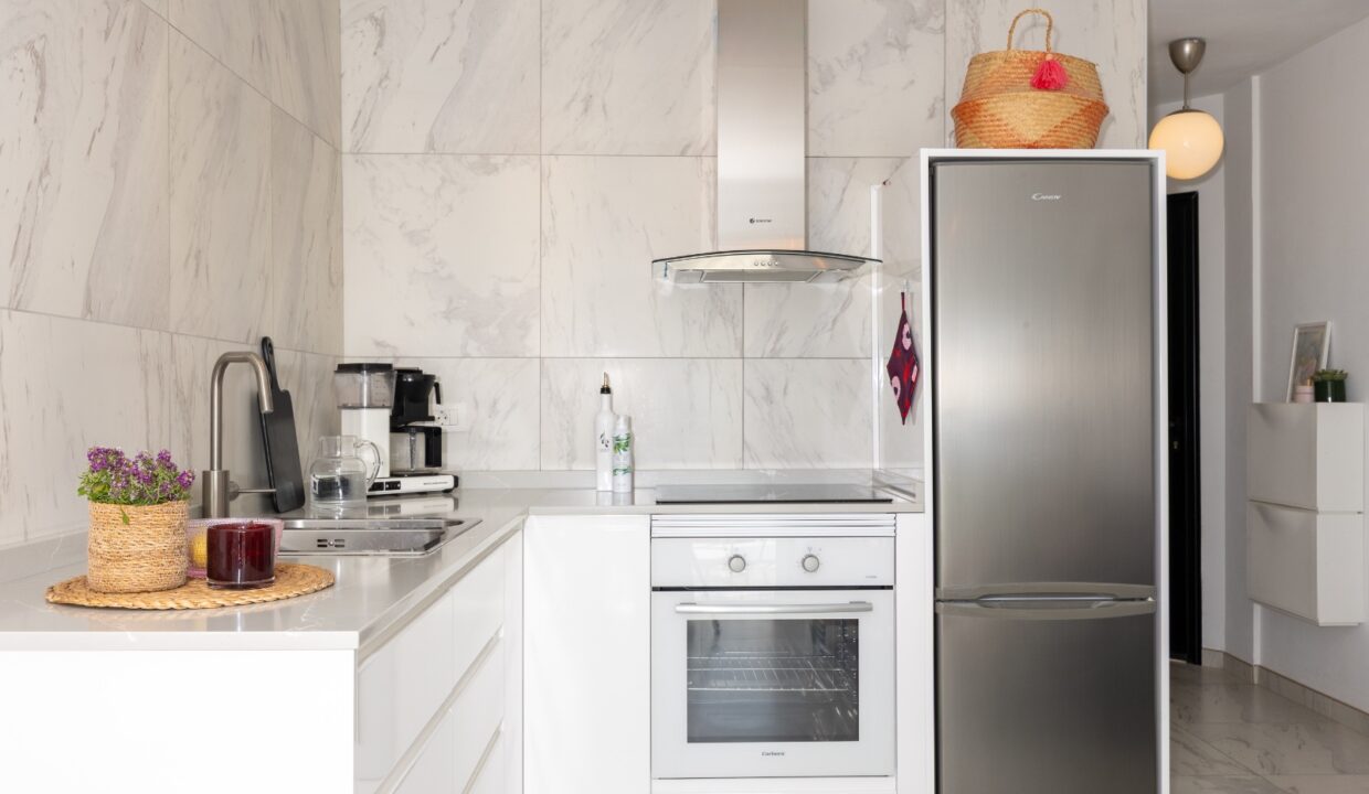 8e63fe59-efb5-48a3-9032-abfd68f69b12