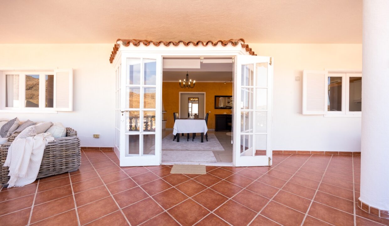 99289f0a-5f76-415d-9a16-fa07b78f6370