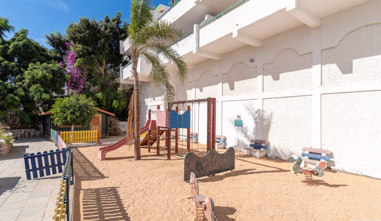 ab172a6f-7d9d-47e4-9e1a-0e2aded25aa1