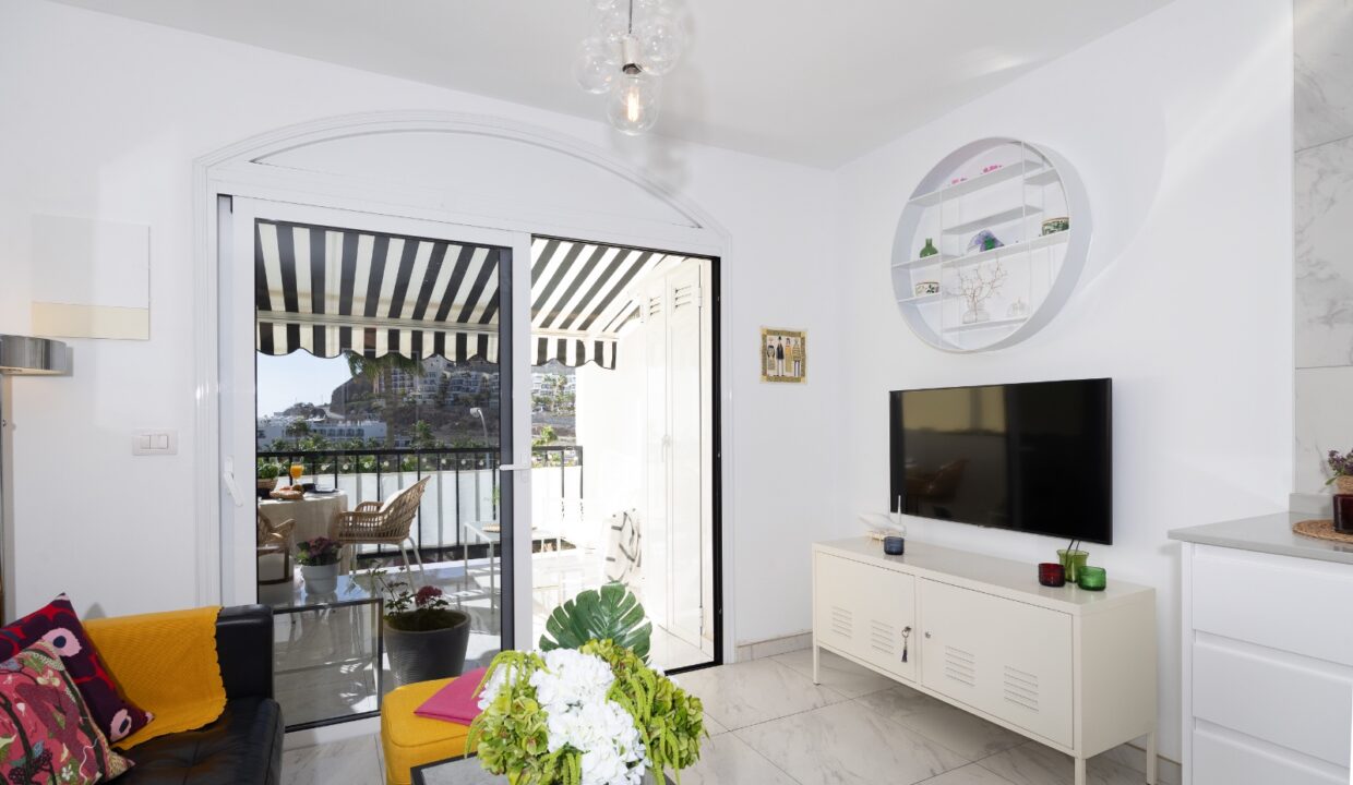 cd3e8cbb-953b-4d14-8a44-a42e0e15a0f2