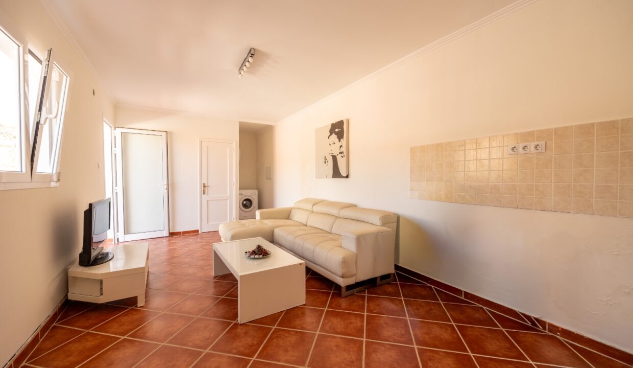 e457a124-13be-4add-a15f-bcb37869bd55