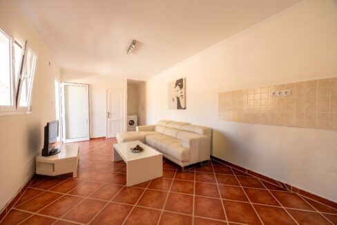 e457a124-13be-4add-a15f-bcb37869bd55